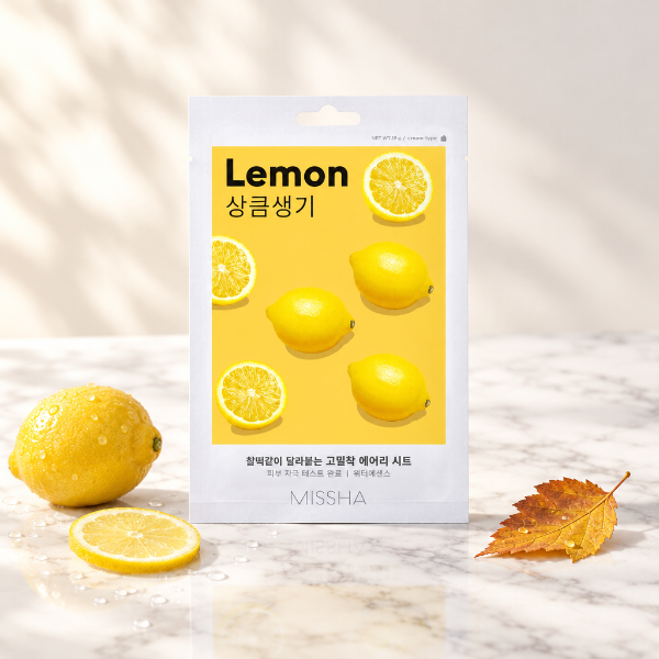 Mască MISSHA Lemon în decor minimalist de toamnă
