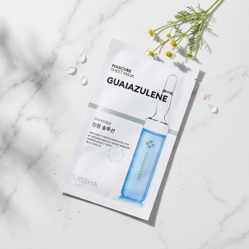 MISSHA în compoziție de sus, cu accente botanice discrete
