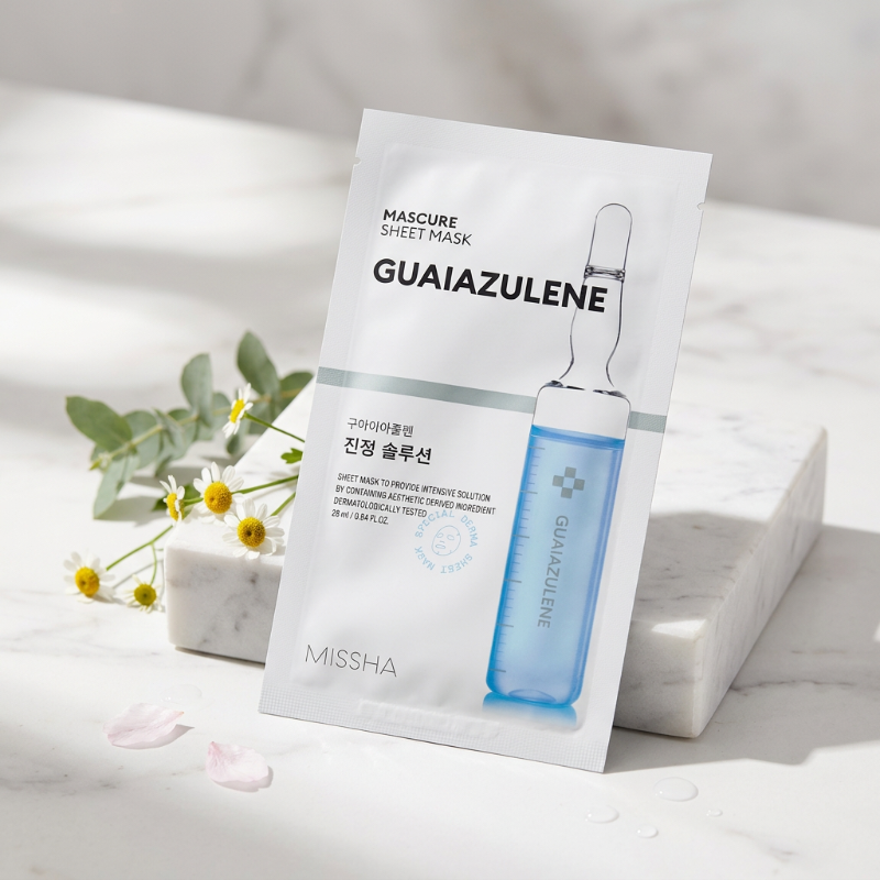 MISSHA pe suport de marmură, în lumină naturală blândă